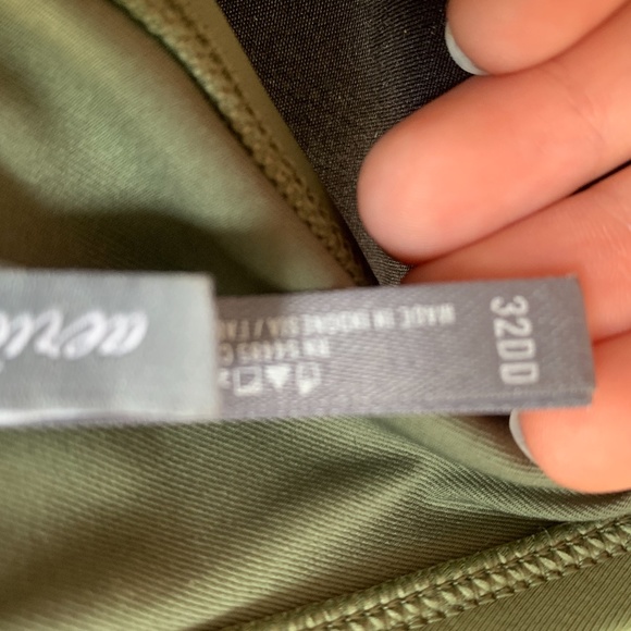 LIKE NEW AERIE GREEN BIKINI TOP! WORN 1x - Picture 3 of 3